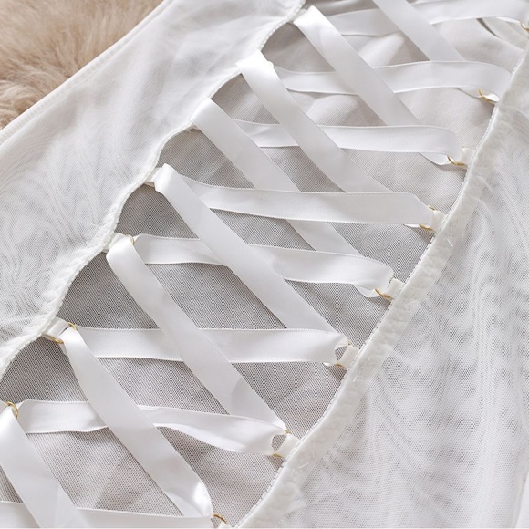 White Mesh dress, fully open back - Picture 7 of 11